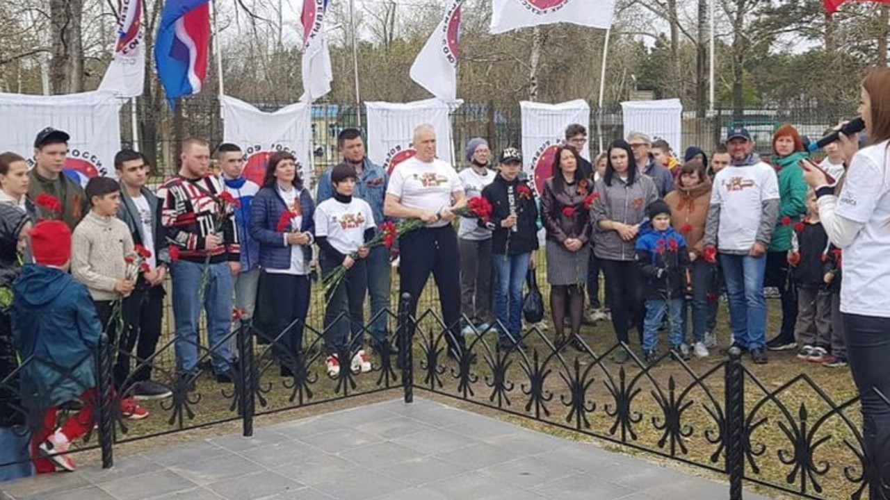 Единоборцы АФ РСБИ возложили цветы к могиле Сержанта Белана П.И.