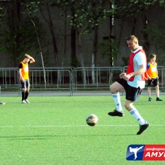 Футбольный "Кубок отцов" был разыгран на стадионе "Юность"