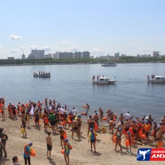 На реке Амур в 14-й раз прошел международный заплыв "Дружба"