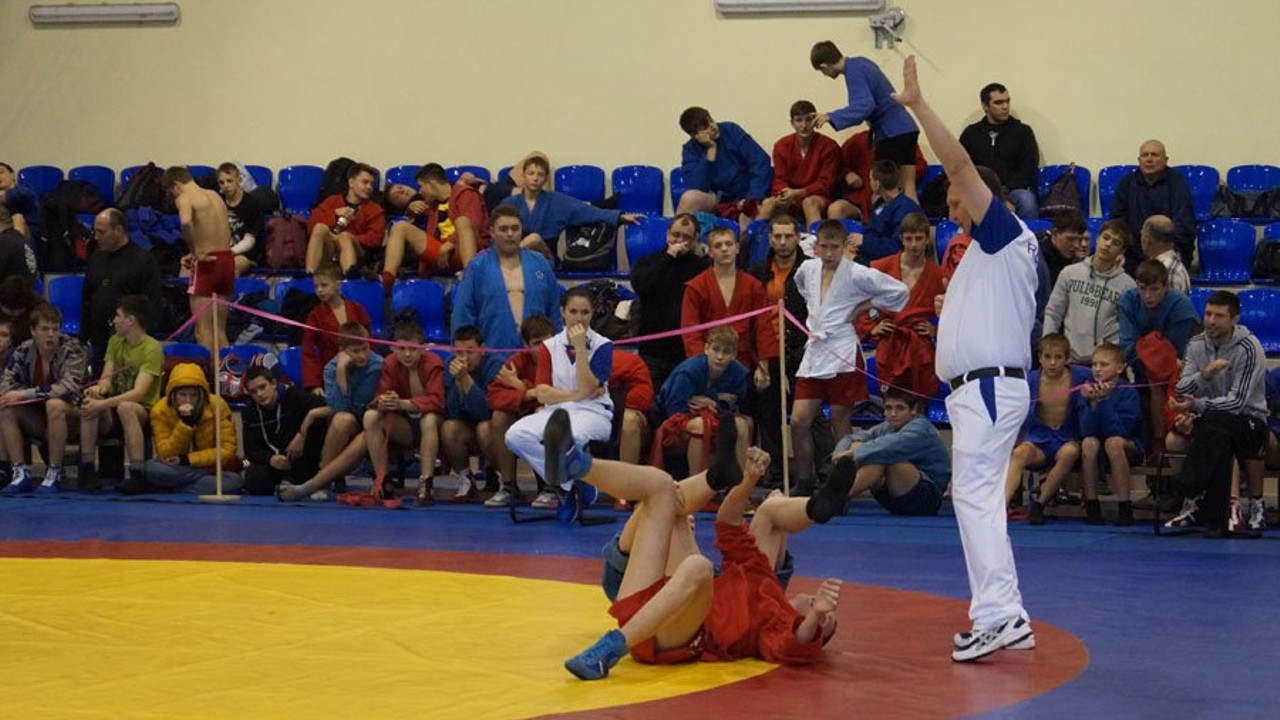 Приморские самбисты отметили Всероссийский день самбо краевым турниром
