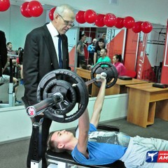 Турнир по русскому жиму организовал благовещенский спортклуб КПРФ