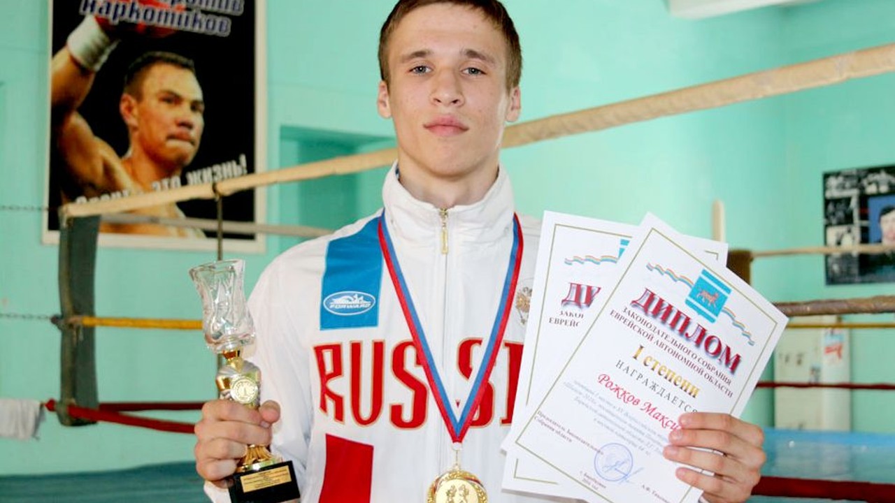 Благовещенец Максим Рожков стал чемпионом Дальневосточного Федерального округа по боксу