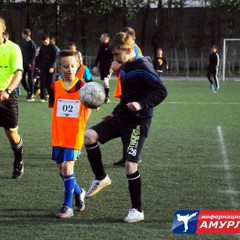 Футбольный "Кубок отцов" был разыгран на стадионе "Юность"