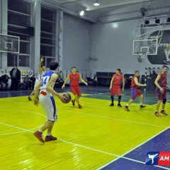В амурской столице мужские команды разыгрывают областной Кубок по баскетболу 