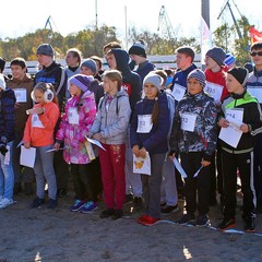 Команда благовещенской школы №16 выиграла соревнования по спортивному ориентированию бегом, посвященные Дню туризма