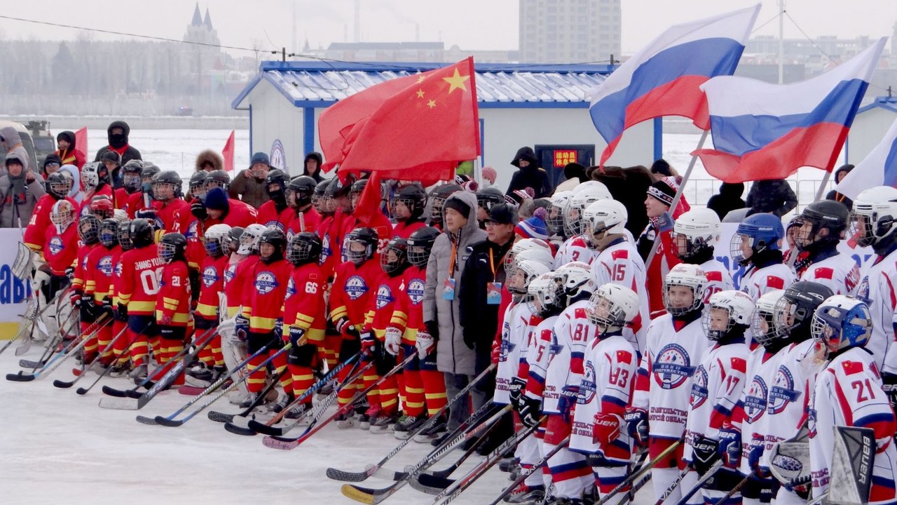 Российские команды обыграли китайские коллективы в международных матчах на р.Амур