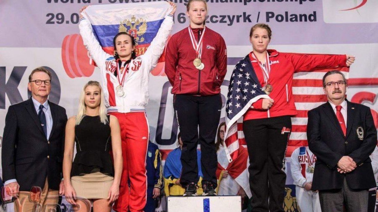 Приморская спортсменка завоевала серебро Первенства мира по пауэрлифтингу
